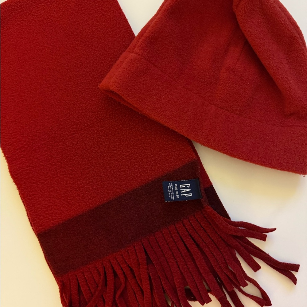 🔥❤️🧣🔥Vintage GAP Red Fleece Scarf & Hat